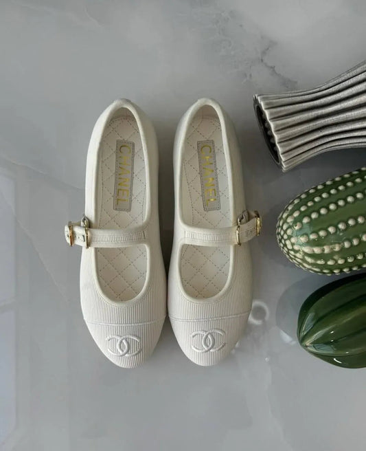 Classic Flat Shoes - Faizah Outlet