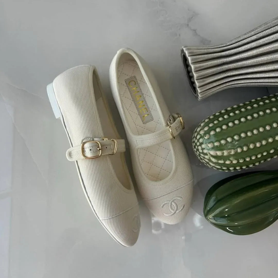 Classic Flat Shoes - Faizah Outlet