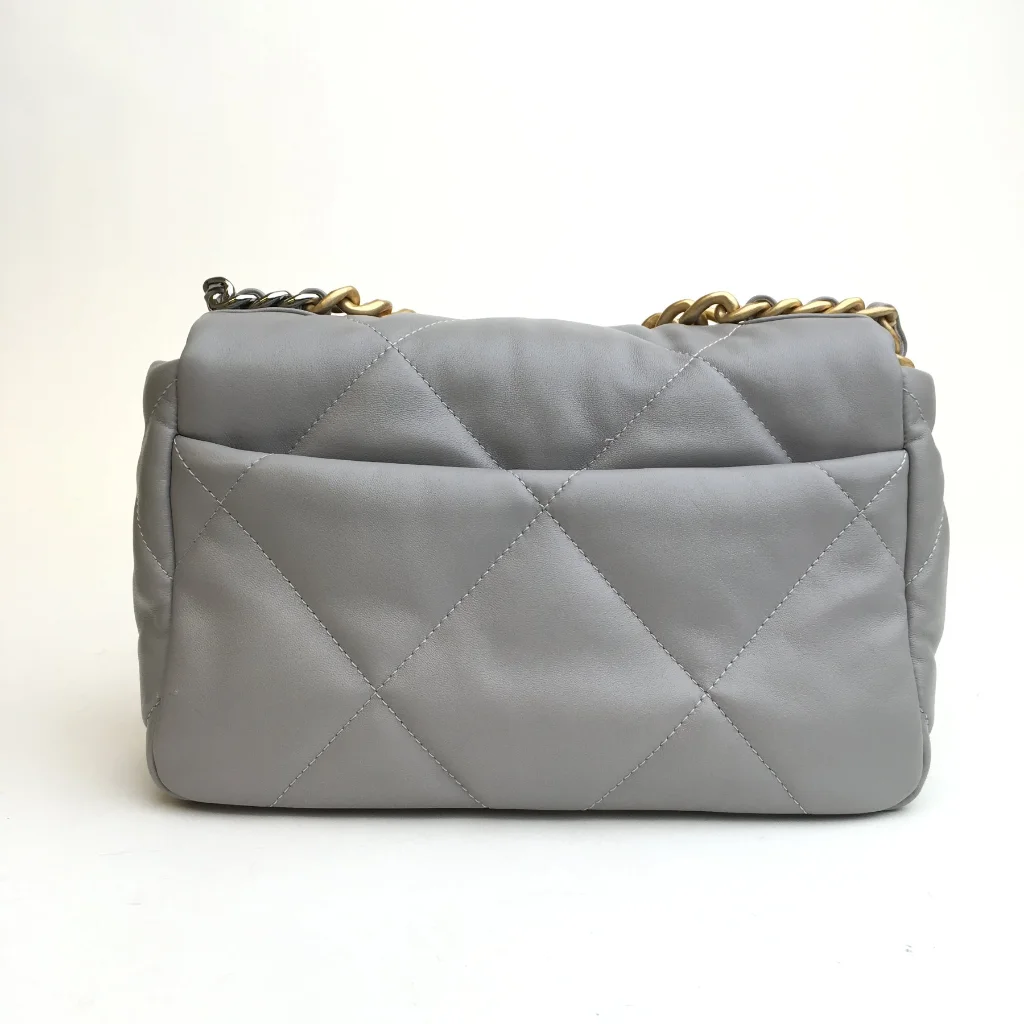 Chanel Medium Grey Lambskin 19 Flap Bag - Image 5
