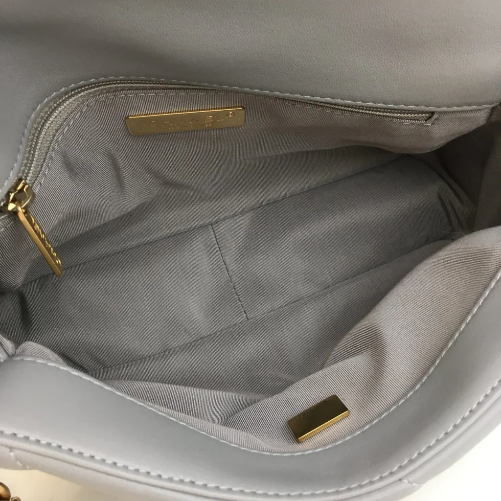 Chanel Medium Grey Lambskin 19 Flap Bag - Image 3