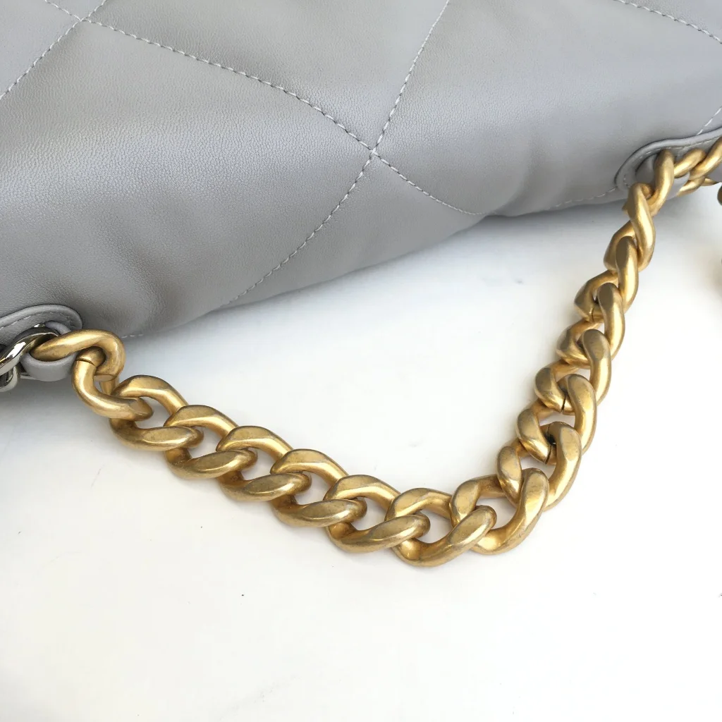 Chanel Medium Grey Lambskin 19 Flap Bag - Image 7