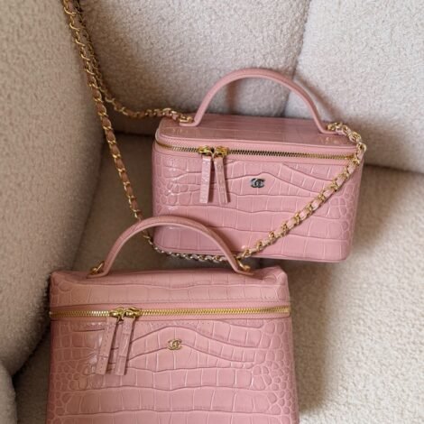 Chnel new pink croco cross bag